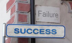 即兴演讲稿：失败、挫折的道路也许是通向成功的捷径