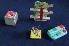 不独占玩具的幼儿园小班社会教案