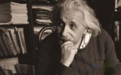 爱因斯坦成功的秘诀读后感范文450字大纲